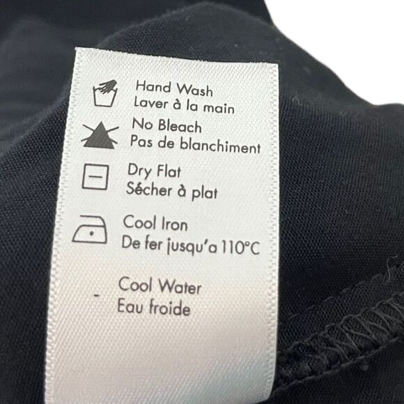 Welcome to my closet!This item has sold. - Picture 9 of 10